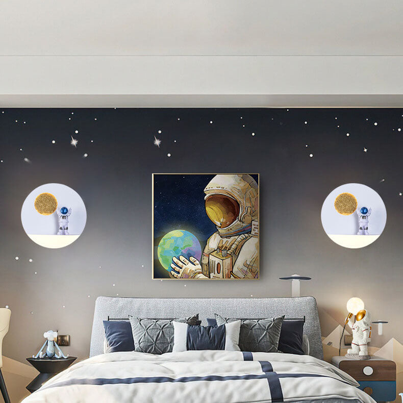 Hedendaagse creatieve ijzerhars ronde astronaut LED wandlamp voor slaapkamer