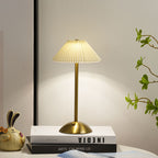 Hedendaagse Scandinavische oplaadbare strijkijzer stof conisch gevouwen LED tafel lamp voor nachtkastje