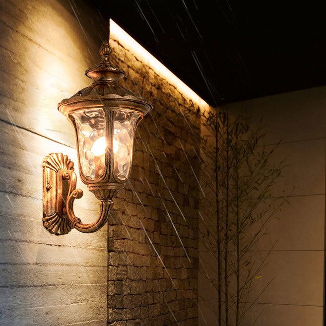 Traditionele Europese waterdichte kasteelvormige Aluminium-Glas 1-licht Buitenwand sconce Lamp voor Tuin