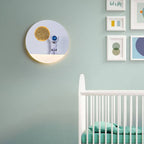 Hedendaagse creatieve ijzerhars ronde astronaut LED wandlamp voor slaapkamer