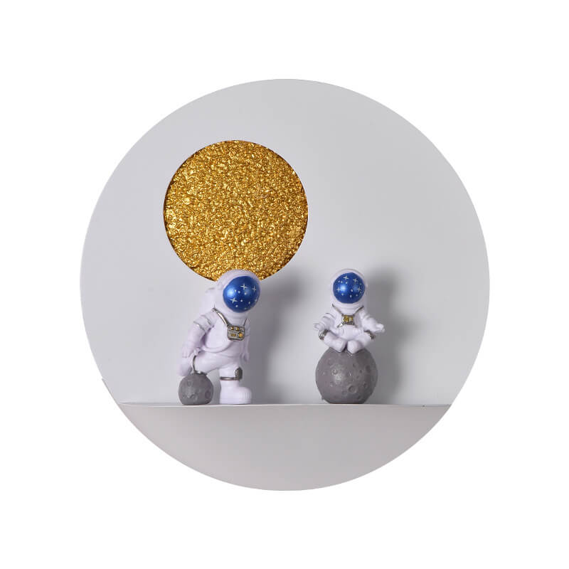 Hedendaagse creatieve ijzerhars ronde astronaut LED wandlamp voor slaapkamer