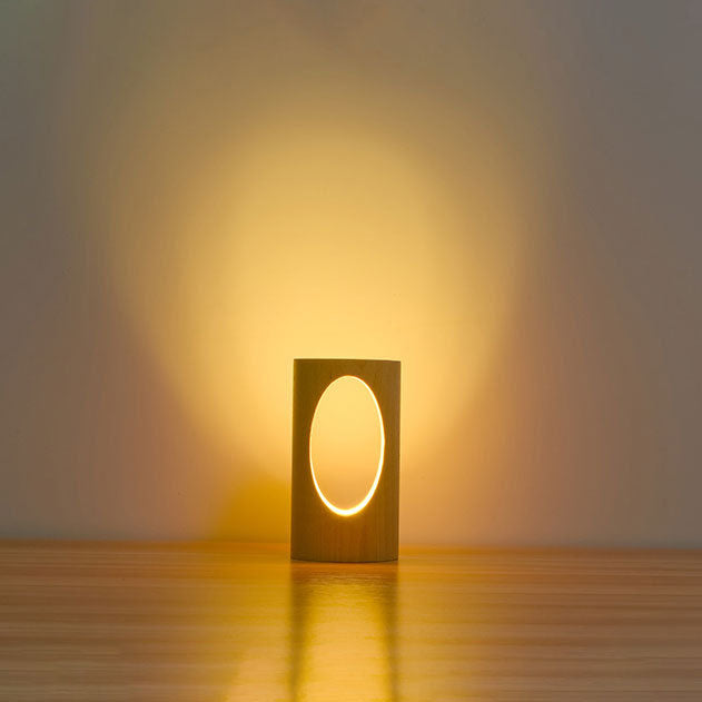 Japanse massief houten rechthoekige zuilen-LED-nachtlamp USB tafellamp
