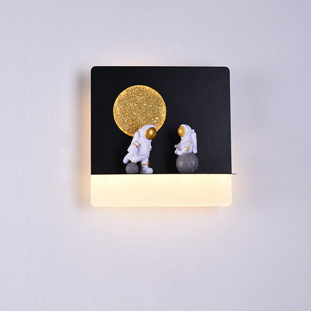 Hedendaagse creatieve ijzerhars ronde astronaut LED wandlamp voor slaapkamer