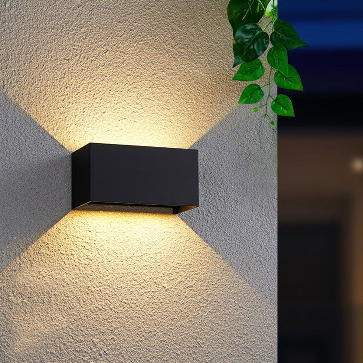 Moderne waterdichte rechthoekige LED-wandlamp voor de buitenruimte met verlichting naar boven en beneden