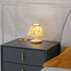 Modern minimalistische creatieve ijzeren bloemenvorm 1-lamp tafellamp