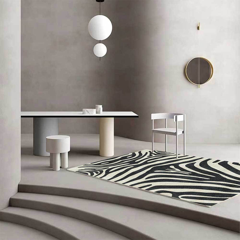 Contemporary Zebra Stripe Vloerkleed Zwart en Wit Polyester Vloerkleed Machinewasbaar Antislip Vloerkleed voor de Slaapkamer