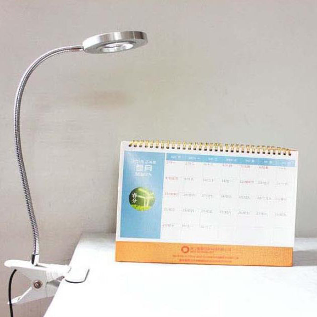 Kreatieve eenvoudige USB-broekknop LED-leesclip-bureau lamp