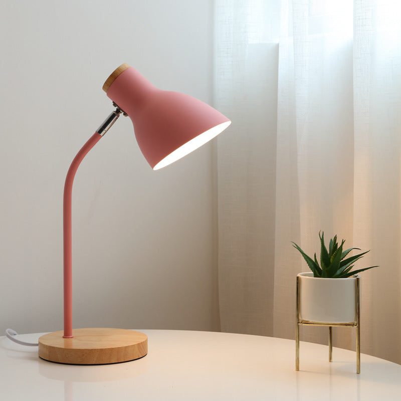 Taschenlampe-vormige verstelbare tafellamp Macaron metaal 1-licht nachtlamp voor de kinderkamer