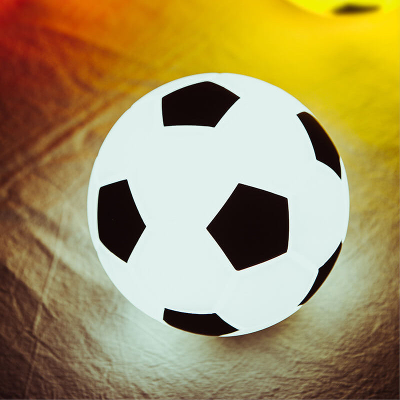 Kreatieve voetbal siliconen LED nachttafel lamp met USB-oplading