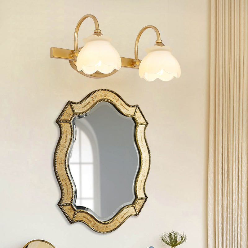 Blossom Badkamer Make-Up Spiegel Licht Traditionele Metaal LED 2/3/4 Koppen Messing Muur Gemonteerde Lamp | Avosian