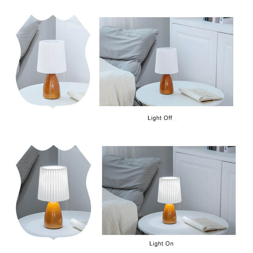 Scandinavische retro tafellamp met gevouwen kap en glazen voet
