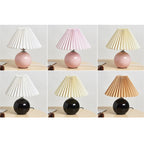 Noordse minimalistische 1-lamp tafellamp van keramiek met plooien