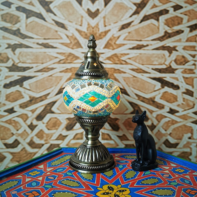 Traditionele Tiffany Ovaal Glas IJzer 1-Licht Tafellamp voor de woonkamer
