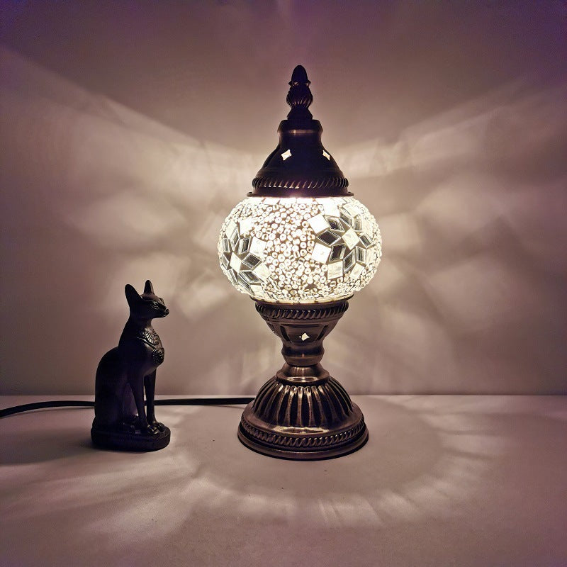Traditionele Tiffany Ovaal Glas IJzer 1-Licht Tafellamp voor de woonkamer