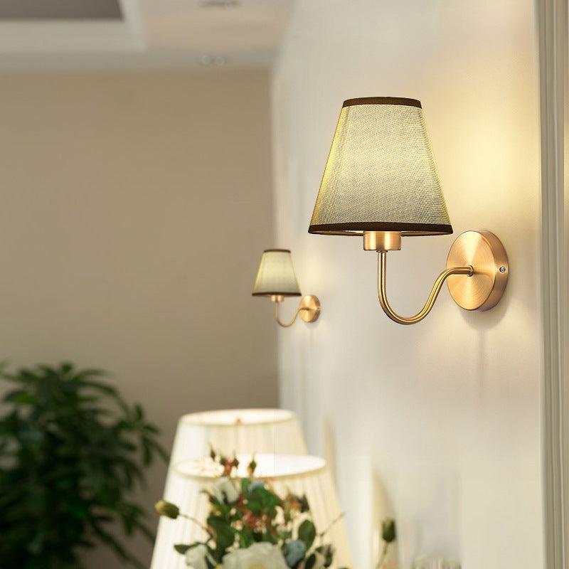 Contemporary Nordic ronde gebogen stang ijzer stofschaduw 1-lamp wandlamp voor woonkamer
