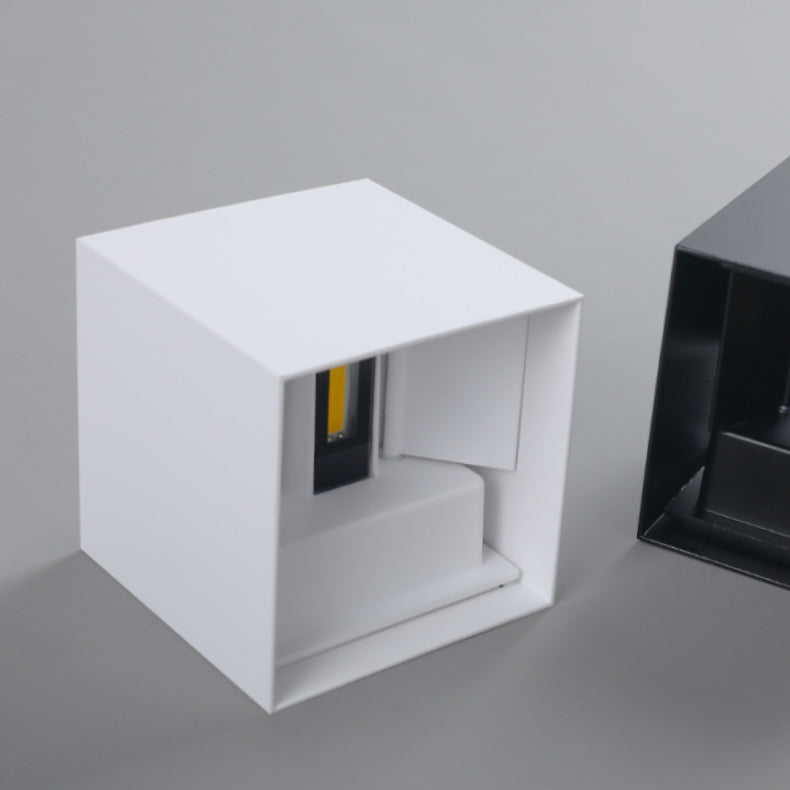 Moderne Minimalistische Waterdichte Kubus Boven Onder Aluminium Glas Inductie LED Wandlampen Voor Slaapkamer