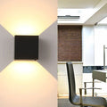 Moderne Minimalistische Waterdichte Kubus Boven Onder Aluminium Glas Inductie LED Wandlampen Voor Slaapkamer