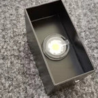 Moderne Minimalistische Waterdichte Kubus Boven Onder Aluminium Glas Inductie LED Wandlampen Voor Slaapkamer