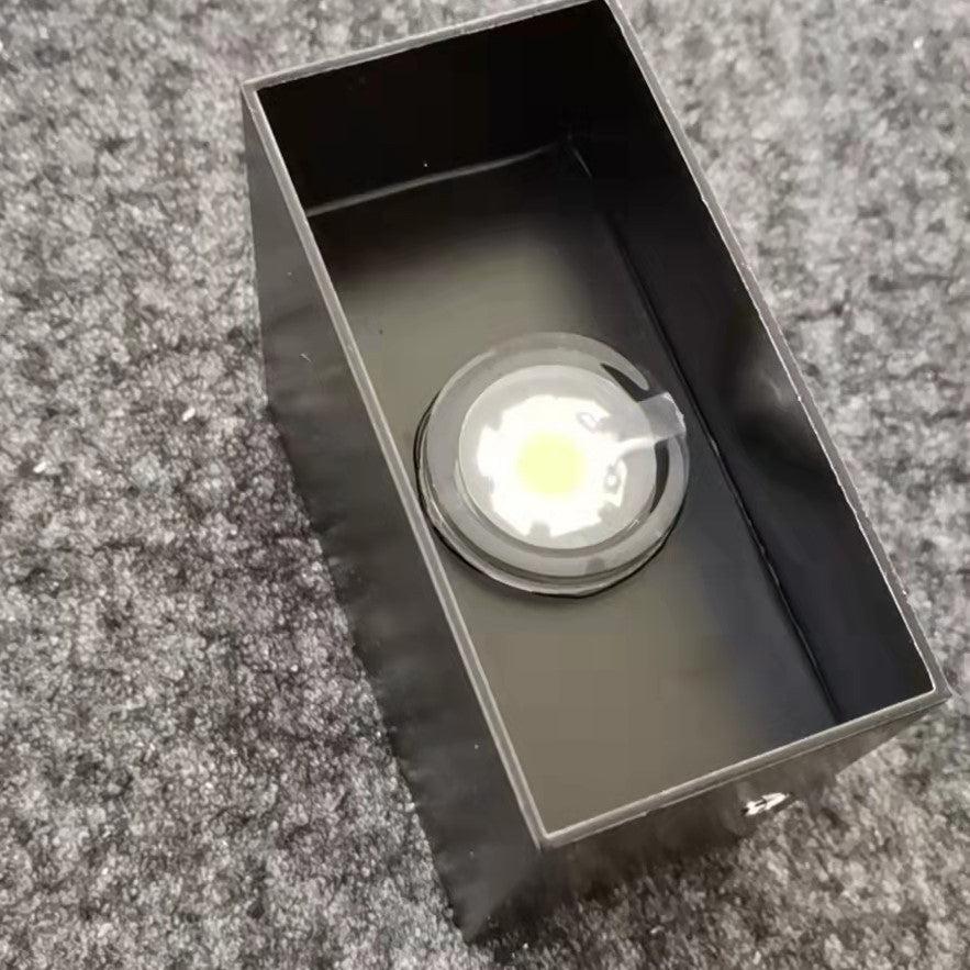 Moderne Minimalistische Waterdichte Kubus Boven Onder Aluminium Glas Inductie LED Wandlampen Voor Slaapkamer