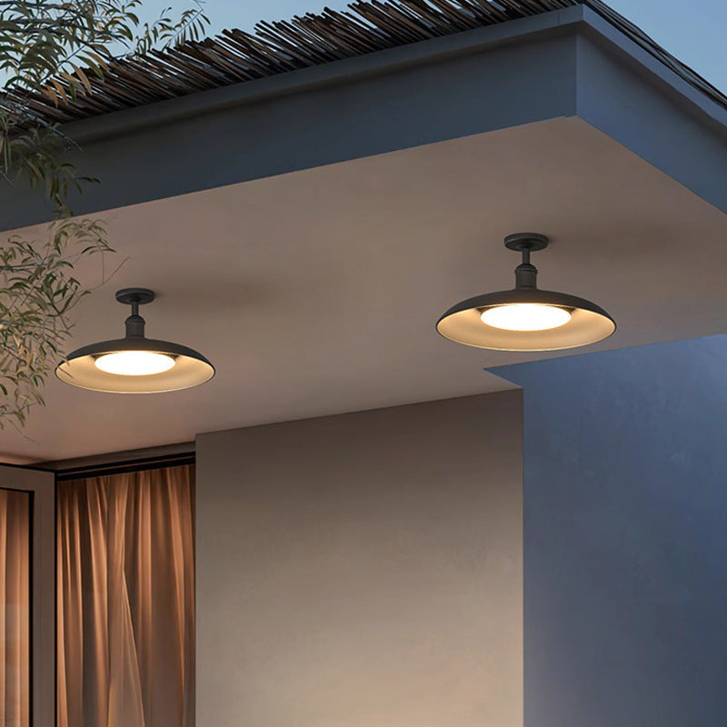 Traditionele Vintage Waterdichte Uitgezette Cilinder Schijvenbasis IJzer 1-Lamp Halfoverdekte Plafondlamp Voor Buitenpatio