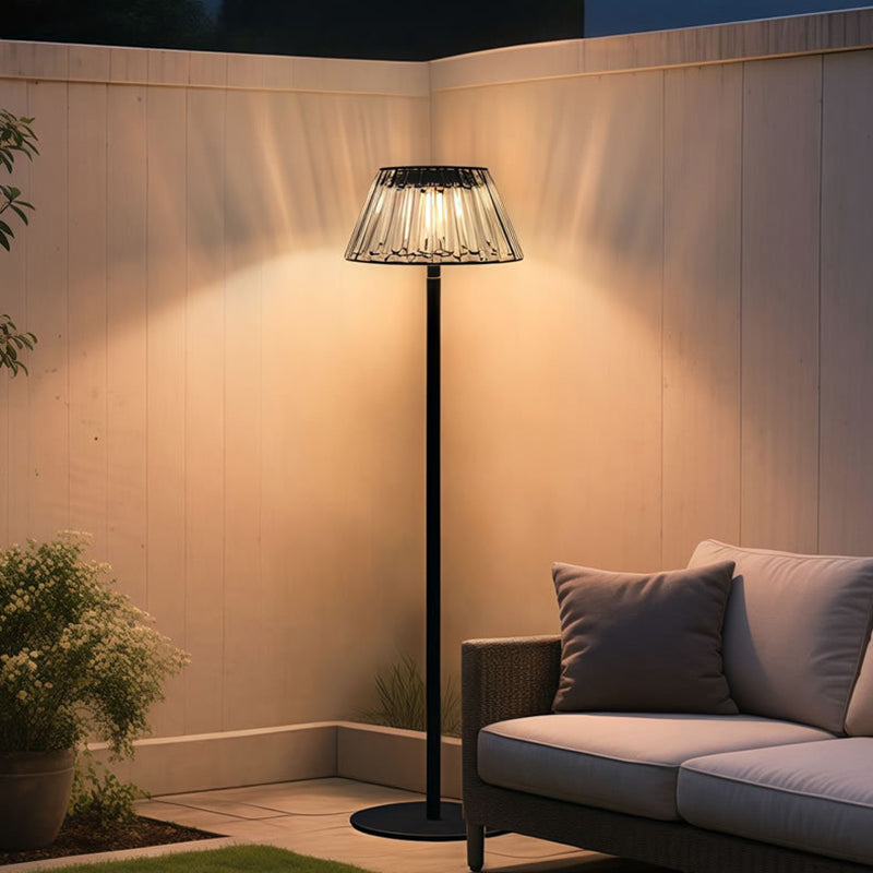 hedendaagse industriële waterdichte zonne-USB ijzer glazen buiten LED vloerlamp voor tuin