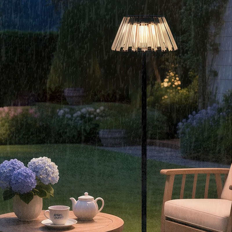 hedendaagse industriële waterdichte zonne-USB ijzer glazen buiten LED vloerlamp voor tuin