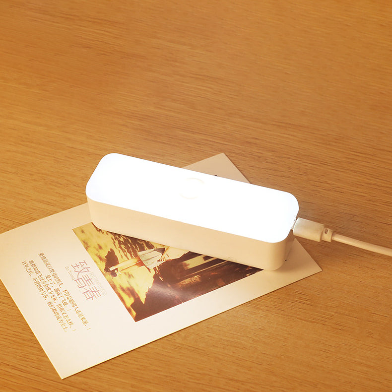 Moderne Minimalistische Oplaadbare Magnetische Zuignap Kunststof Strip Rechthoekige LED Wandlamp Nachtlampje Voor Het Leren