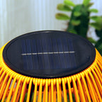 Traditionele boerderij waterdichte op zonne-energie oplaadbare Weaving Gum Rattan ijzeren conische LED buiten tafel lamp voor tuin