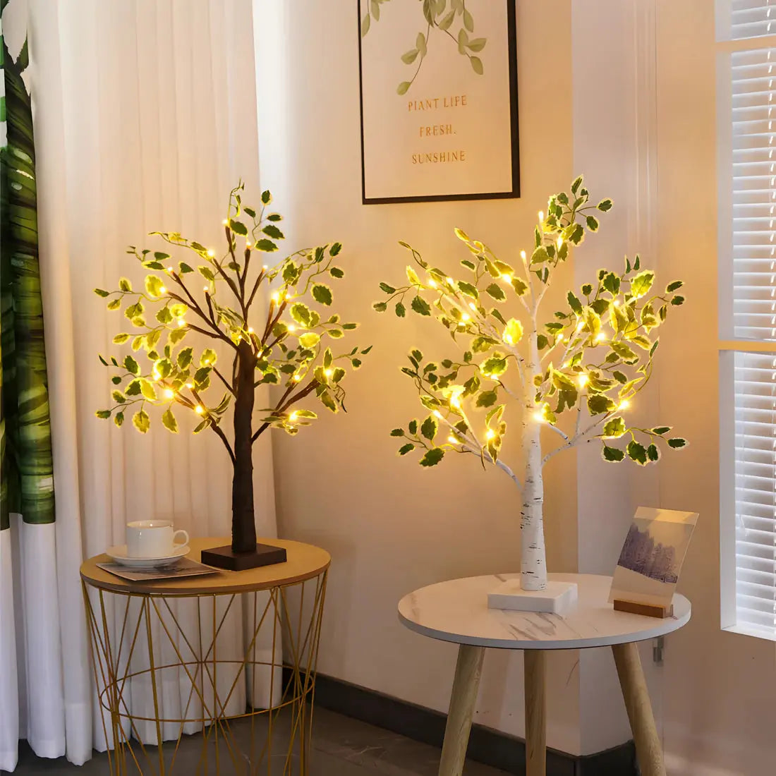 Magical BrightTree Tafel lamp Elegantes Baumdesign mit warmem LED-Licht