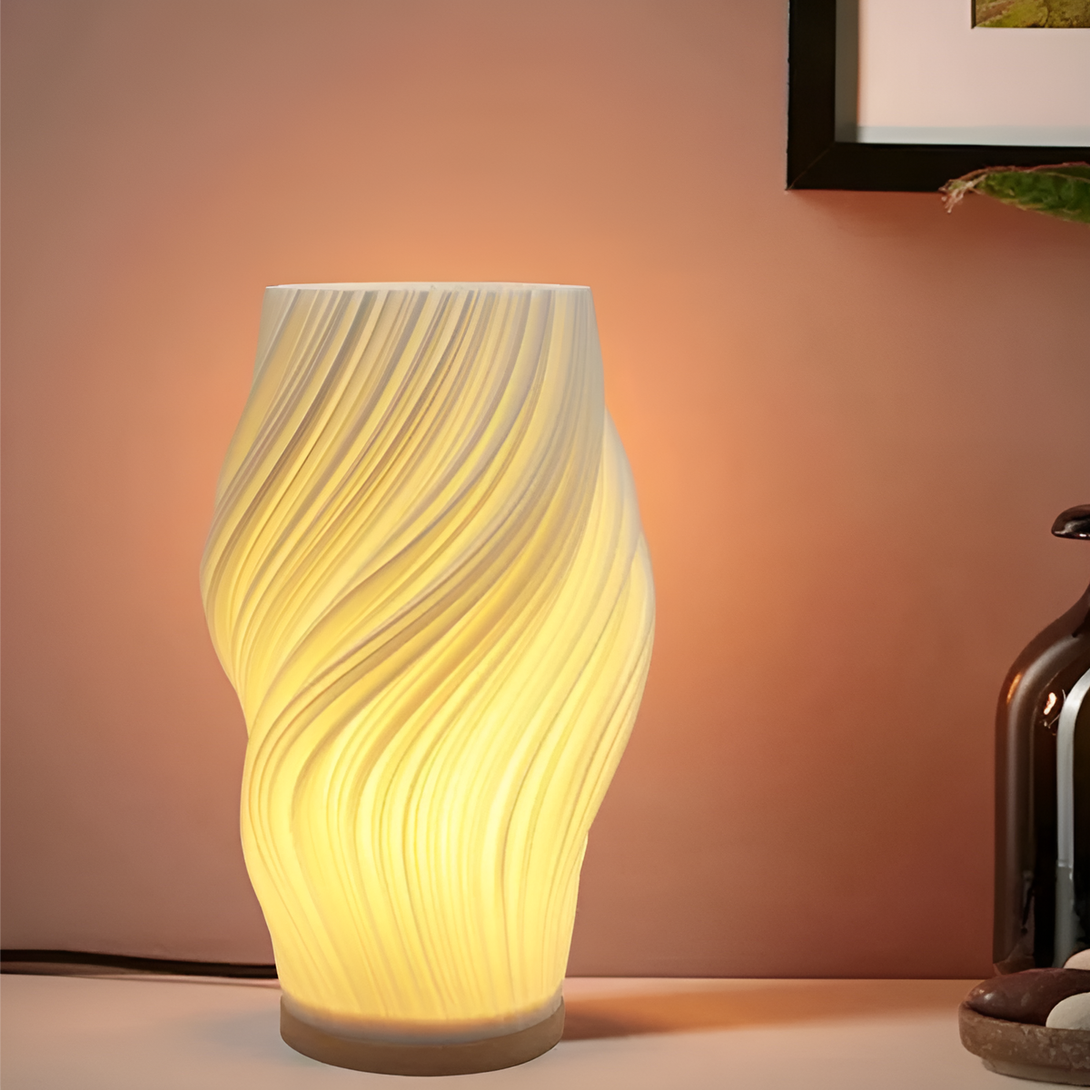 DreamWave - Moderne crèmekleurige 3D golf lamp met elegant metalen frame