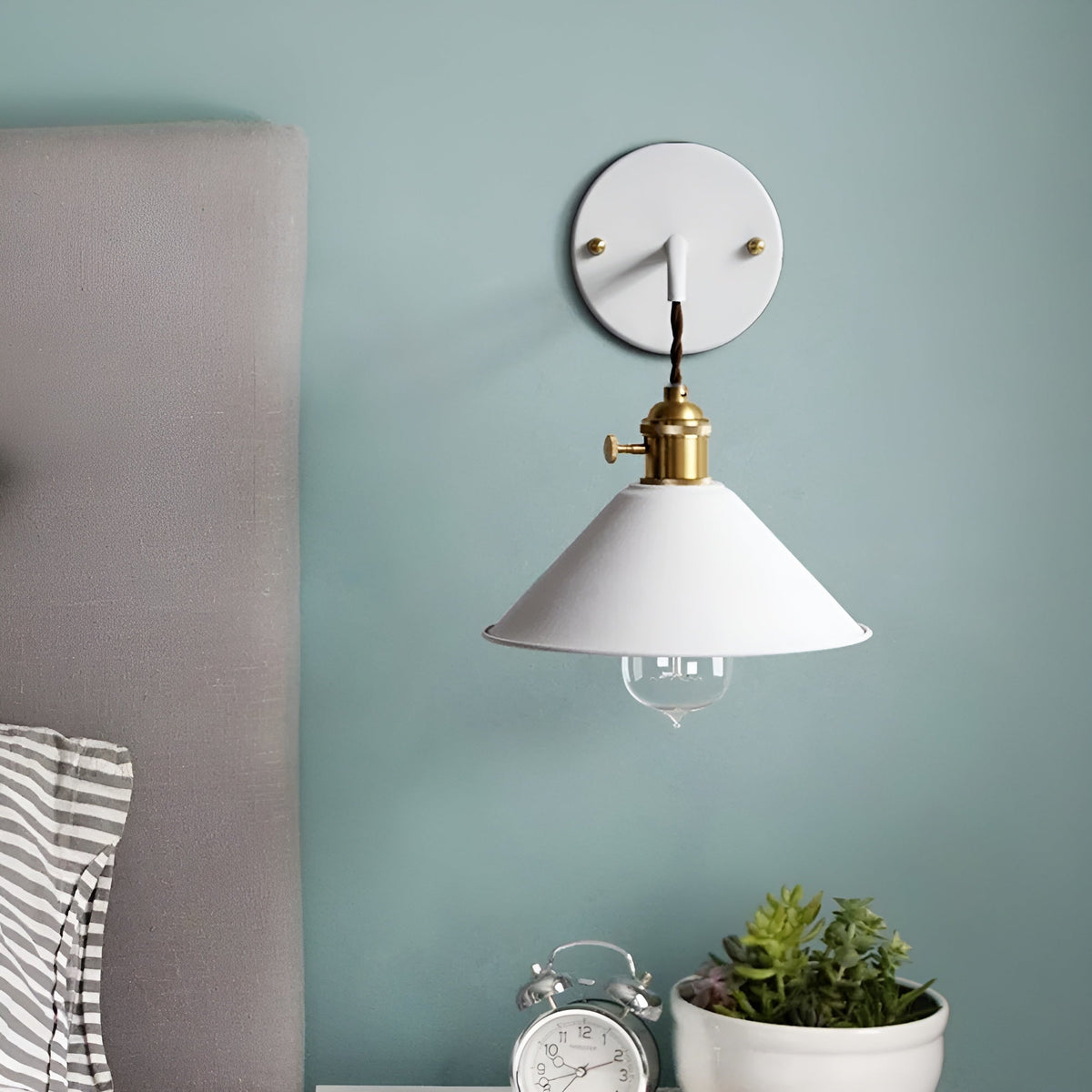 Retro Vintage Wandlamp - Vintage-inspired cone metal wall lamp