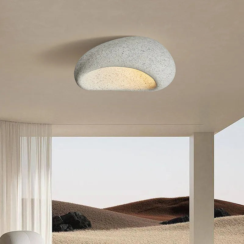 Minimalistische plafondlamp in Wabi-Sabi-stijl voor rustige interieurs