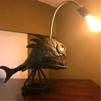 Retro Tafellamp Anglerfish Licht met Flexibele Lampenkop Artistieke Tafellampen voor Thuis Bar Café Huis Kunst Decoratieve Ornamenten