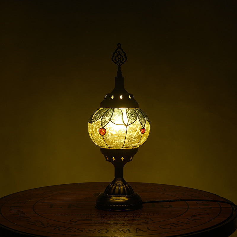 Traditionele Tiffany romantische ovale ijzeren emaille 1-licht tafellamp voor de slaapkamer
