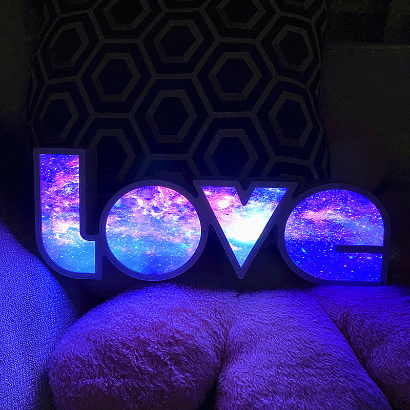 Moderne Art Deco waterdichte PS LOVE letter LED tafellamp voor de slaapkamer
