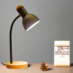 Herfst- en winterverlichting | Noord-Europese creatieve houtsnijwerk ijzeren LED-bureau lamp - Moxie