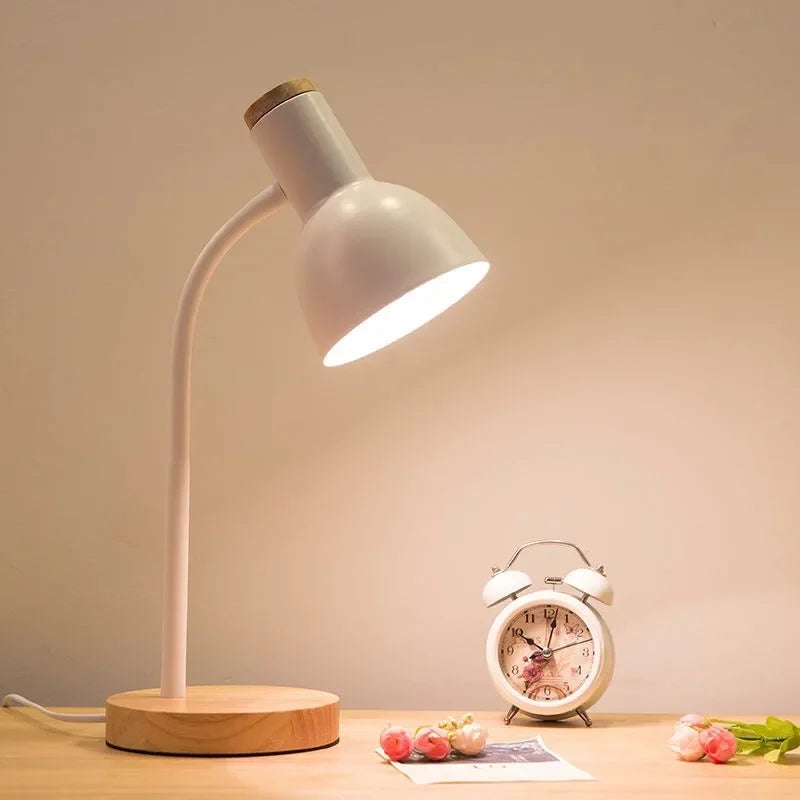 Herfst- en winterverlichting | Noord-Europese creatieve houtsnijwerk ijzeren LED-bureau lamp - Moxie