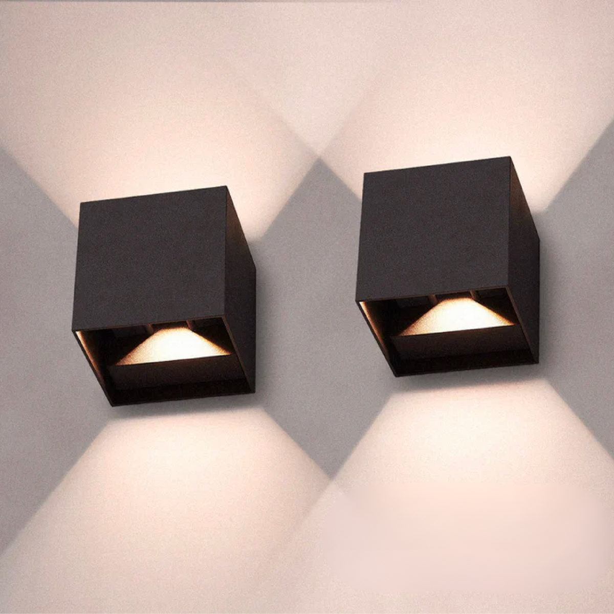 GlowCube LED Wandlamp | Verstelbare Helderheid & Draadloos Ontwerp voor Thuis/Kantoor