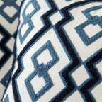 Blauw Borduursel Decoratief Kussen met Ornamentpatroon