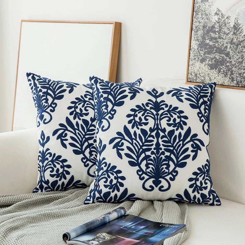 Blauw Borduursel Decoratief Kussen met Ornamentpatroon