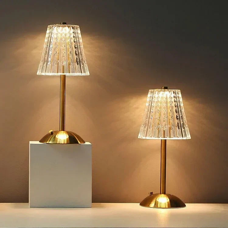 Gouden kristallen tafellamp
