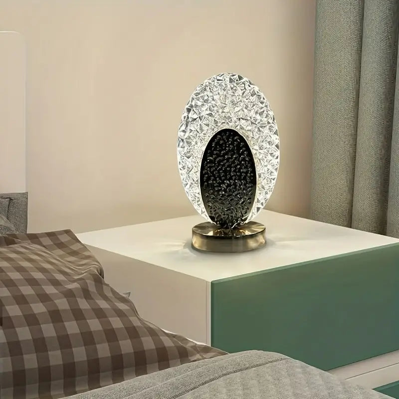 Moderne & Luxueuze Pauwen-Tafellamp - CrystalGlow