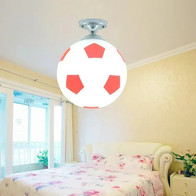 Speelse voetbal plafondlamp - GoalBright
