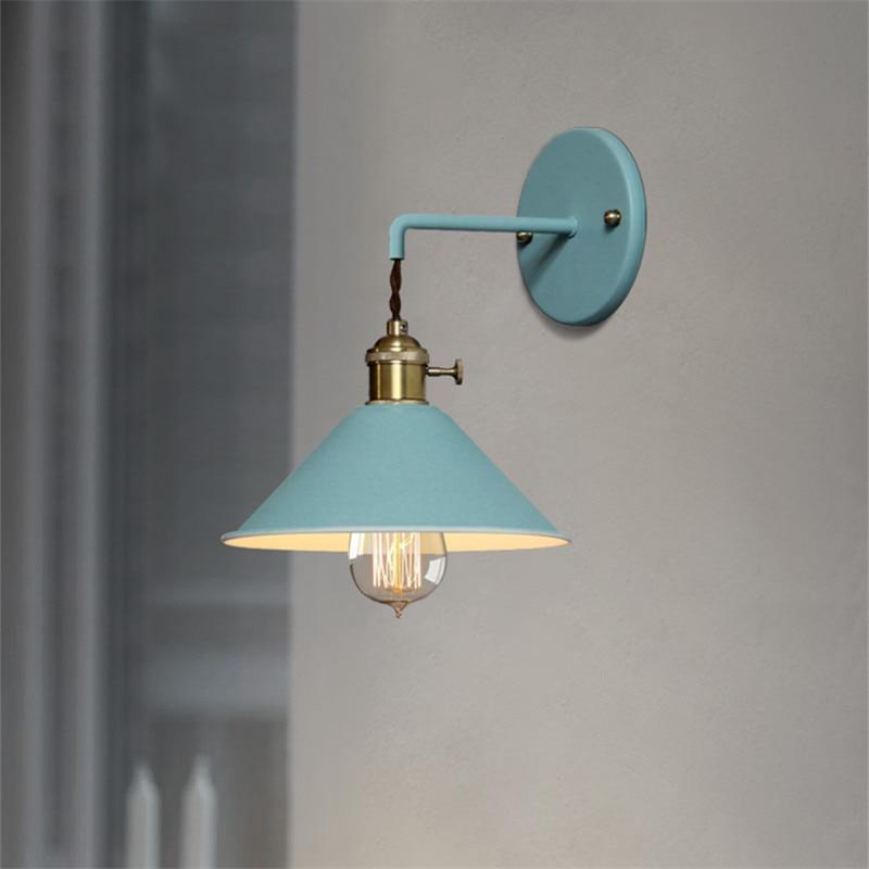 Kleurrijke vintage wandlampen