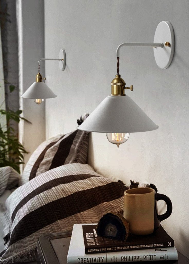 Kleurrijke vintage wandlampen